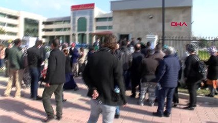 ANTALYA Nakdi yardım başvurusunda sosyal mesafe kuralına uyulmadı