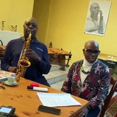 Koronavirüs | Dünyaca ünlü Kamerunlu saksafon sanatçısı Manu Dibango, hayatını kaybetti