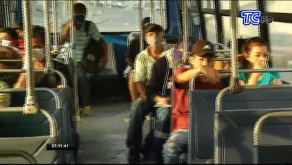 Ruta de la Salud moviliza a personas en Guayaquil