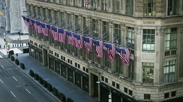 Les rues se vident de gens et de voitures dans de nombreux pays du monde.