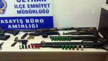 Adana'da 2 kişinin yaralandığı silahlı kavgalarla ilgili 13 şüpheli yakalandı