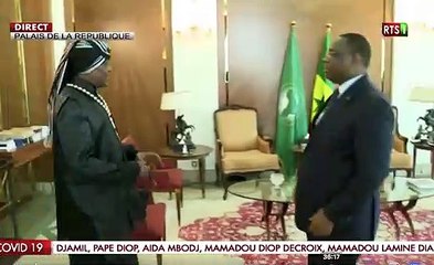 Macky donne la main à Kara