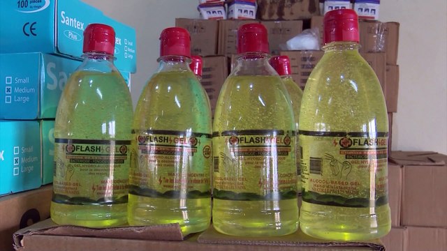 Coronavirus : Mariatou Koné, Ministre de la Solidarité distribue 10 000 kits de prévention aux populations