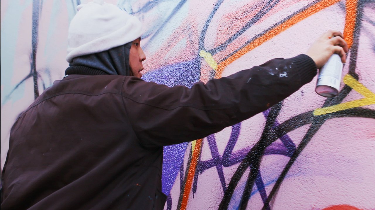 Illegal Murals: Combining Street Art and Graffiti with Menaceresa