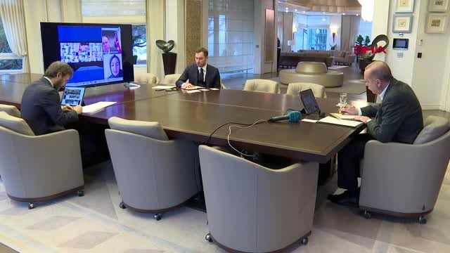 İSTANBUL CUMHURBAŞKANI ERDOĞAN AK PARTİ TEŞKİLATI İLE TELEKONFERANS GÖRÜŞMESİ YAPTI