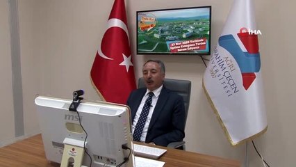AİÇÜ'de uzaktan eğitimin ilk dersini Rektör Prof. Dr. Karabulut yaptı