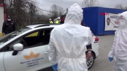 Bartın'a giren araçlar durduruldu, araçlarda bulunanların ateşi ölçüldü