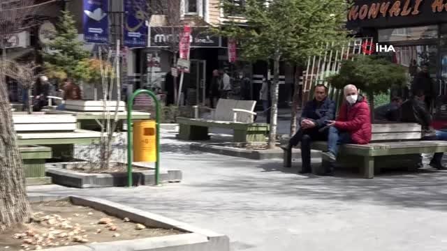 Niğde Belediyesi bankları kaldırdı