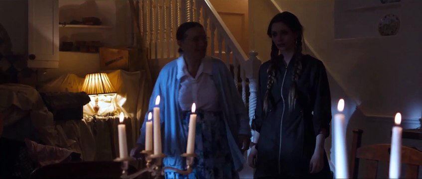 CANNIBALS AND CARPET FITTERS Clip - Come to Dinner