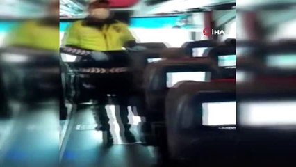 Trafik polisleri yolcu otobüslerinde bilgilendirme yaptı