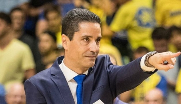 ΣΤΗ ΛΑΚΟΥΒΑ ΜΕ ΤΟΝ ΓΙΑΝΝΗ ΣΦΑΙΡΟΠΟΥΛΟ ΠΡΟΠΟΝΗΤΗ ΤΗΣ ΜΑΚΑΜΠΙ