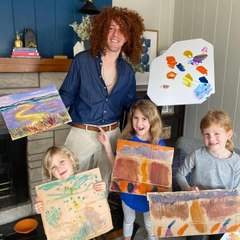 This Kentucky Dad Is Dressing up to Take His Daughters on Daily At-Home Field Trips