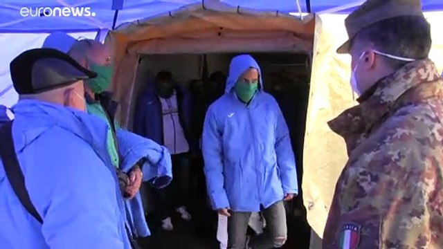 Число умерших от коронавируса в Италии за сутки снова выросло - до 743 человек - власти