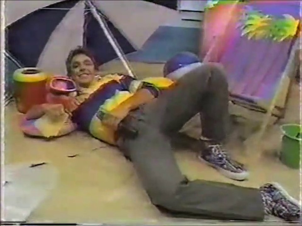 Nickelodeon Finders Keepers Baseball Glove