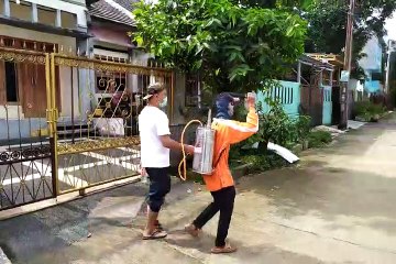 Penyeprotan Disinfektan di Perumahan Taman Serua Bojongsari Depok