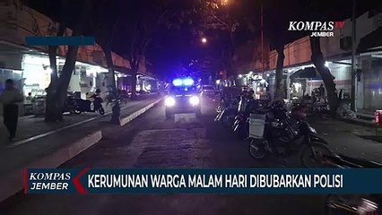 Polisi Bubarkan Kerumunan Warga di Malam Hari