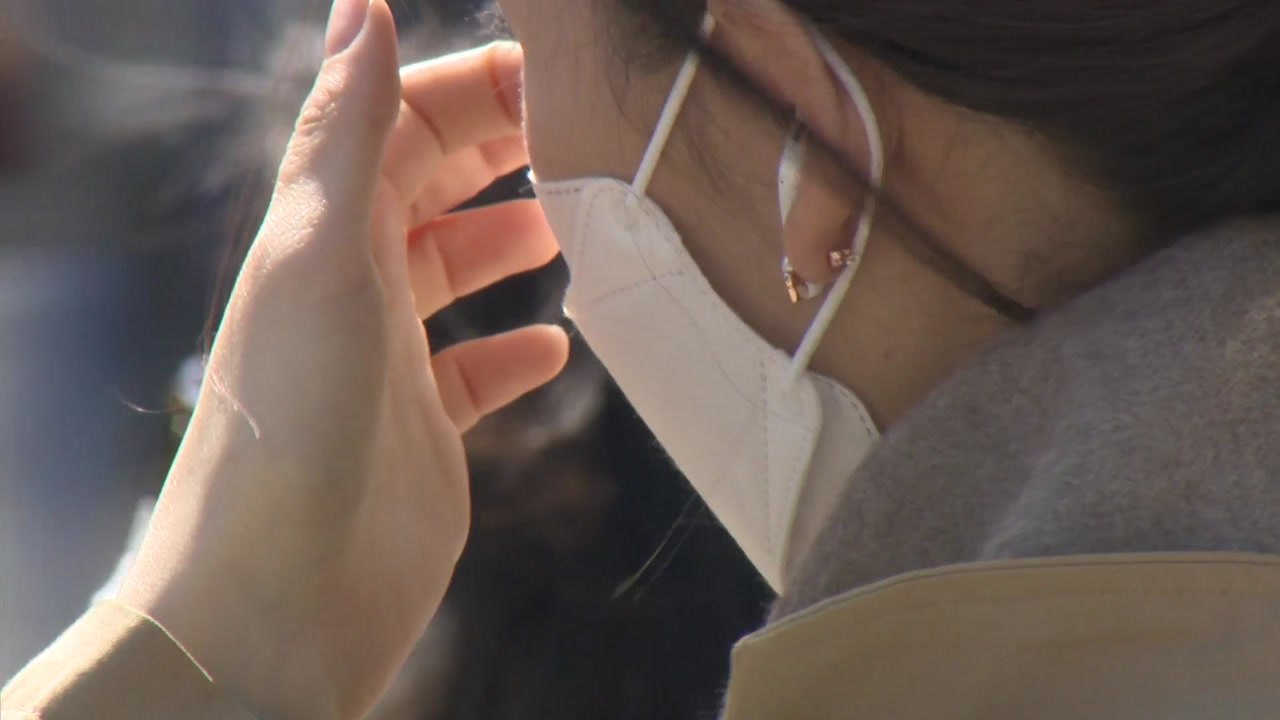 [날씨] 봄기운 완연, 대기 건조...내일 전국 비 / YTN
