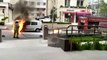 Kadıköy’de otomobilin sokak ortasında alev alev yandığı anlar kamerada