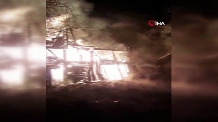 Kastamonu’da geceyi alevler aydınlattı