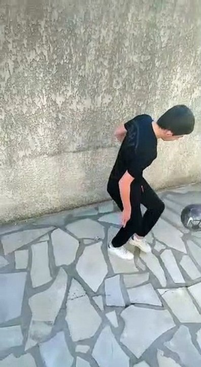 Baptiste U12 (Merci pour ta participation! Continue à travailler)