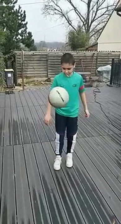 Mattéo U10 (Merci pour ta participation! Continue à travailler)