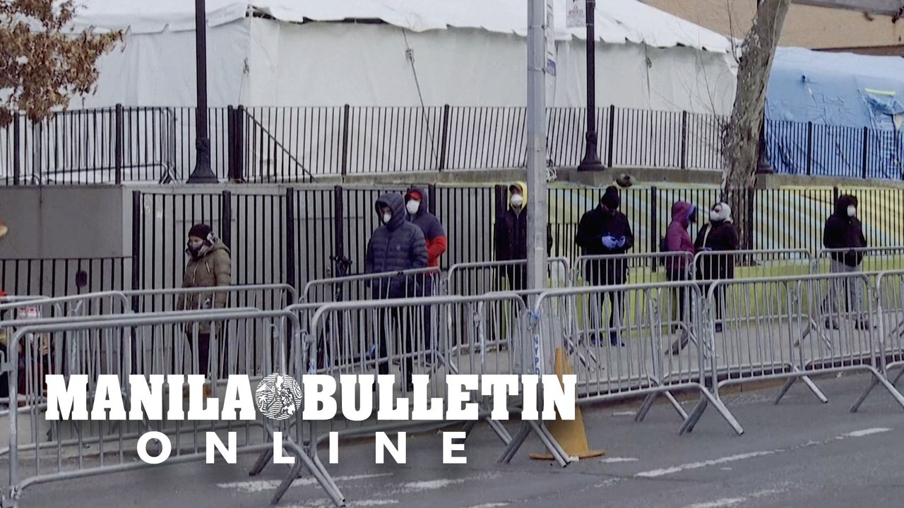 Coronavirus: New Yorkers line up for testing outside hospital