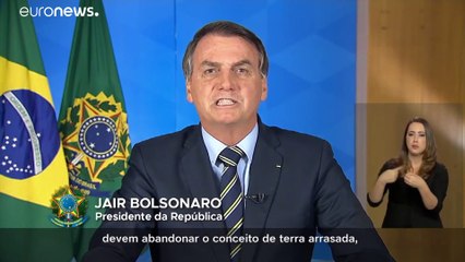 Bolsonaro pede fim de medidas de exceção contra o coronavírus