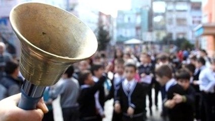 Son Dakika: Okullara verilen ara 30 Nisan'a kadar uzatıldı