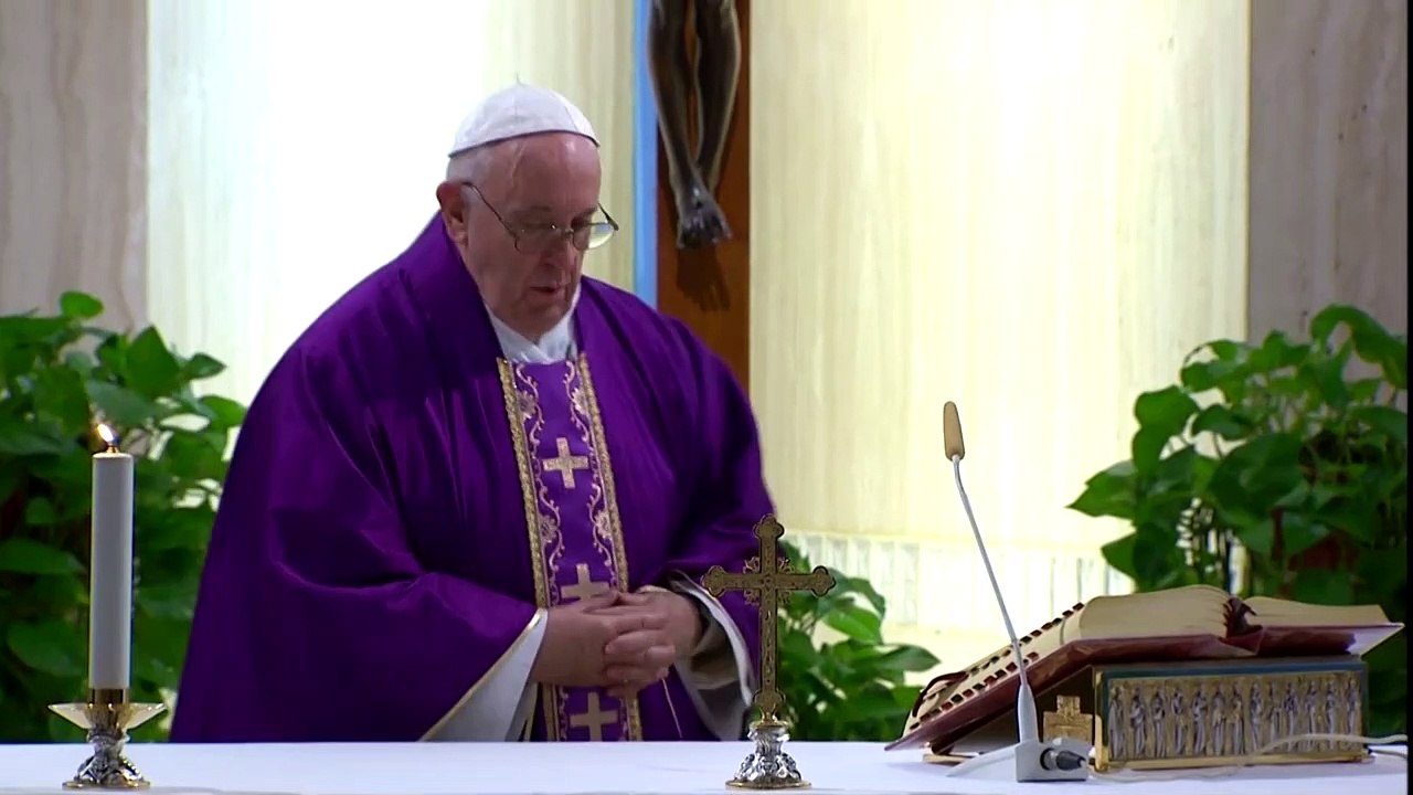 Papa implora 'misericórdia pela Humanidade