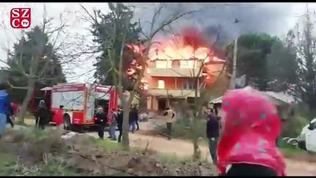 İtfaiye merdiveni açılmadı iki katlı bina küle döndü