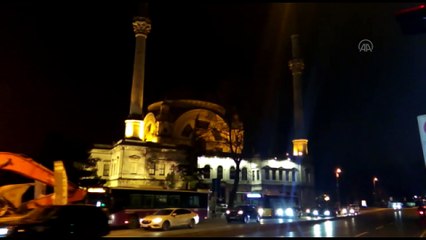 Camilerde Kovid-19 salgınının son bulması için dua edildi - İSTANBUL