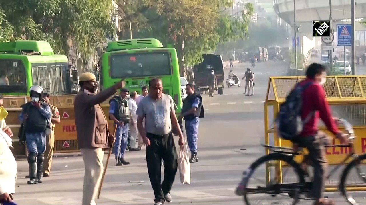 COVID-19 outbreak: Delhi CM holds meeting with Lt Governor Anil Baijal