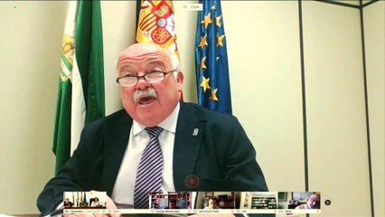 Un consejero andaluz se emociona al recordar a un doctor muerto por coronavirus compañero suyo en Medicina