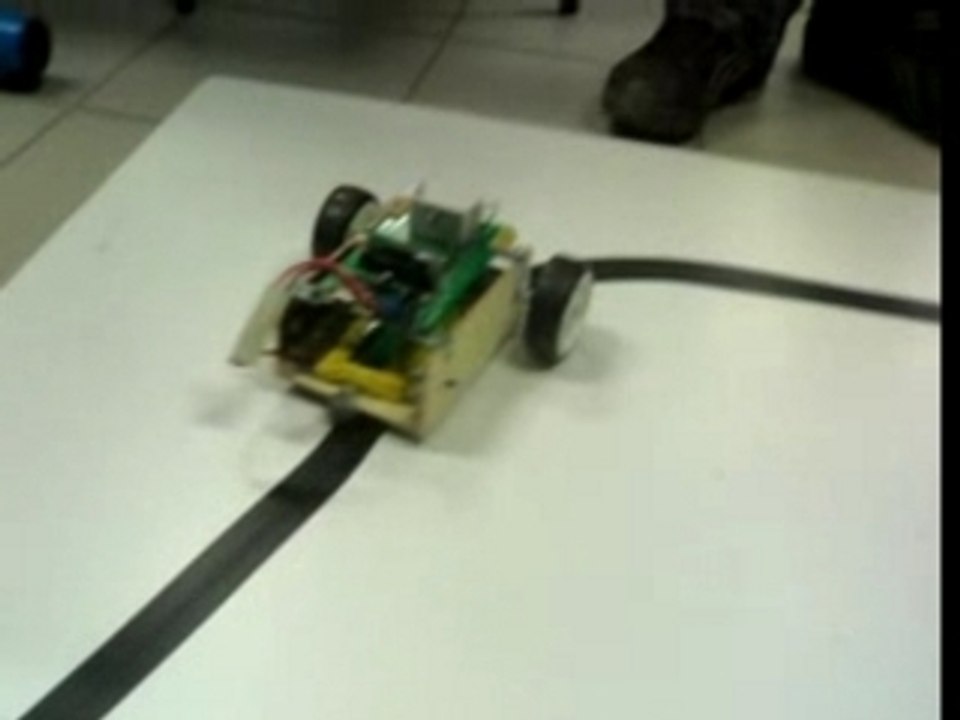 Les TOBORS robot suiveur de ligne