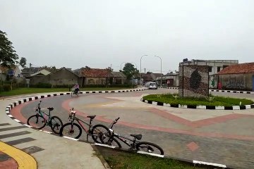 Suasana di Community Center di Pamulang 26 Maret 2020 Pukul 07.00