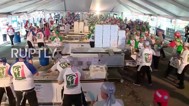 Argentina- New Guinness world record - 11,000 pizzas made in just 12 hours!