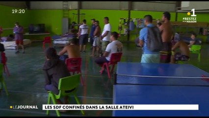 Edouard Fritch rend visite aux SDF