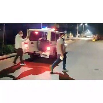 Ahmedabad Crime Branch took a lead in Fight Against Coronavirus by distributing wheat flour, bread and milk packets for the needy people