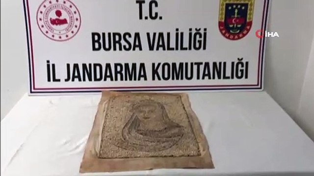 Milyonluk tarihi eser operasyonu...Bin 300 yıllık olduğu tespit edilen kadın figürlü mozaik ele geçirildi