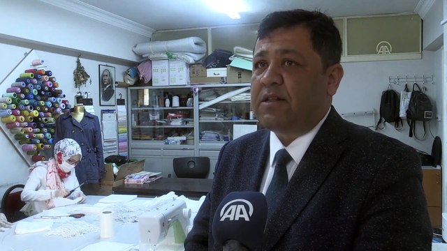 Gönüllü usta öğreticiler sağlık kuruluşları için maske yapıyor - AYDIN