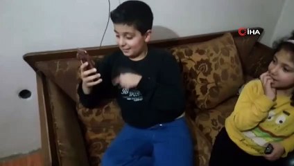 200 metre ilerideki dede ve ninesiyle telefonla hasret giderdiler