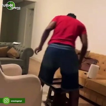 Onazi, kendisiyle tavla oynadı