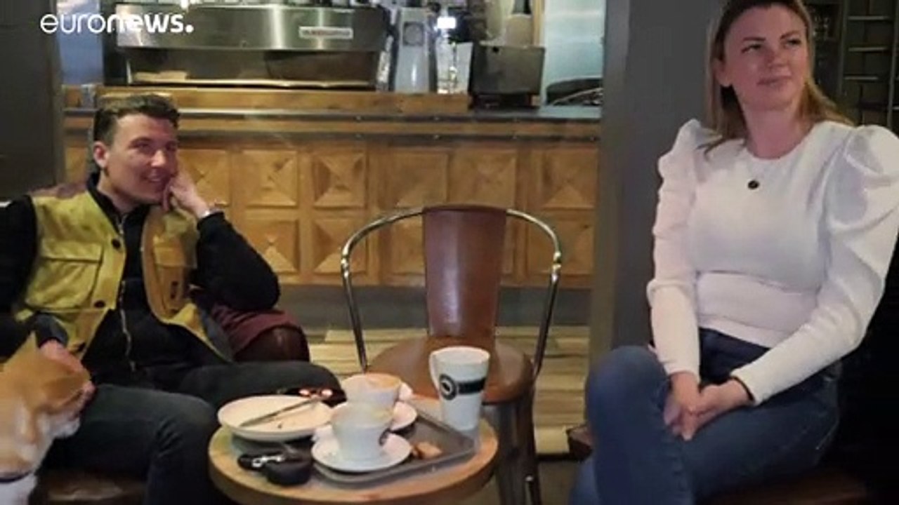 Das Leben geht weiter: Wie Schweden dem Coronavirus begegnet