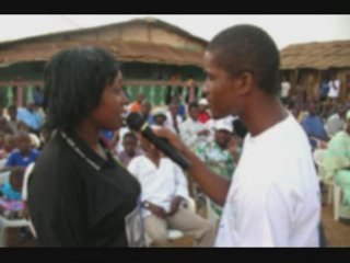 Un camerunés habla de la inmigración. Sorprende