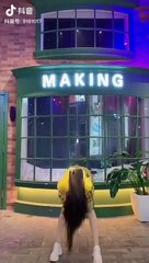 Beautiful Girl Dance - Amazing Dance !