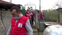 Türk Kızılay yaşlılara yardım elini uzatıyor