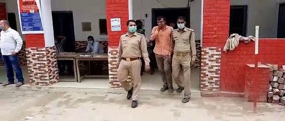 शामली: चोरी की बाइक व ढाई सौ ग्राम चरस के साथ आरोपी गिरफ्तार