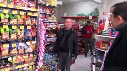 Böyle muhtar görülmedi... Köyün tüm ihtiyaçlarını bizzat kendisi karşılıyor