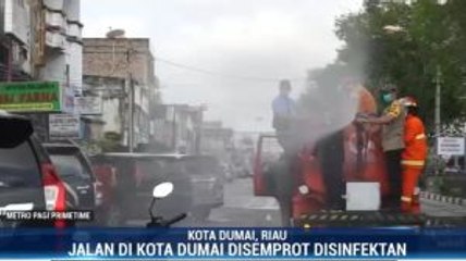 Aparat Gabungan Semprot Disinfektan di Kota Dumai