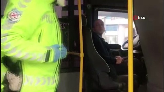 Polisten toplu taşıma araçlarına 'sosyal mesafe' kontrolü